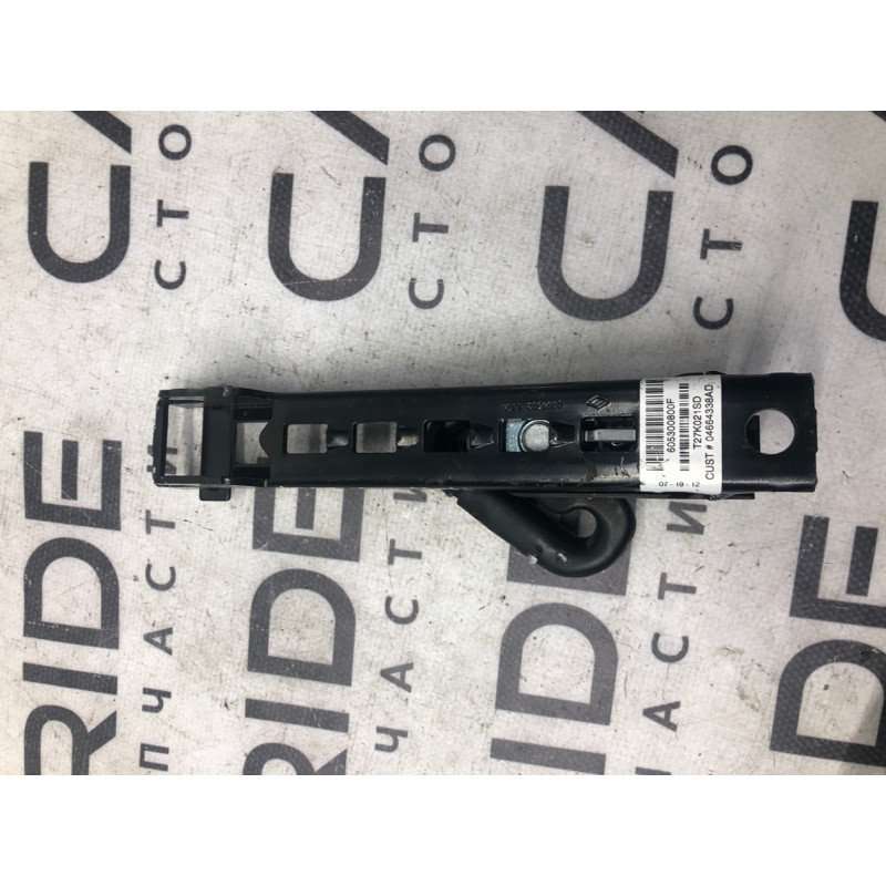 Кронштейн ременя безпеки (салон) Dodge Journey SXT 2013 3.6 04664338ad