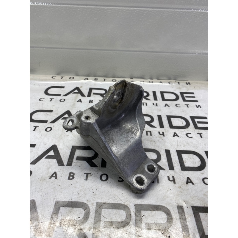 Кронштейн КПП (трансмиссия) Infiniti QX60 L50 2015 3.5