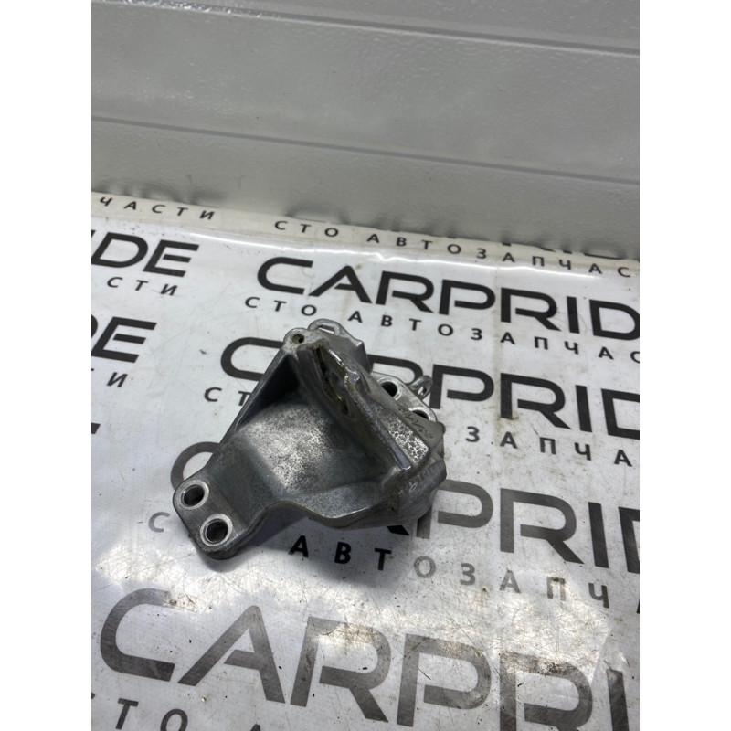 Кронштейн КПП (трансмиссия) Infiniti QX60 L50 2015 3.5