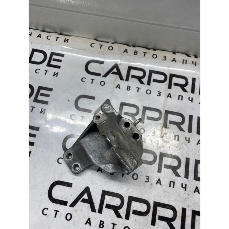 Кронштейн КПП (трансмиссия) Infiniti QX60 L50 2015 3.5