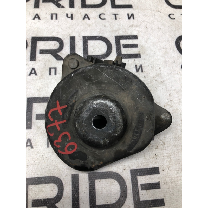 Кронштейн підрамника (підвіска) BMW 5-series F10 2011 3.0 N55B30 33316798811