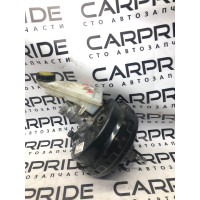 Вакуумний підсилювач гальм у зборі