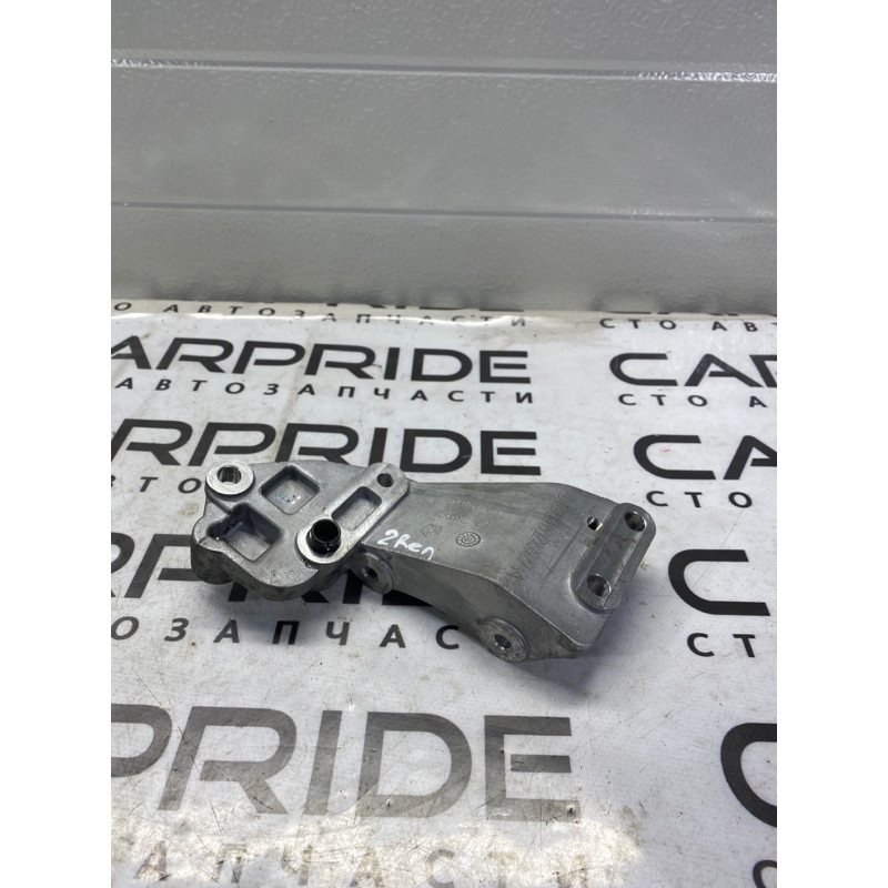 Кронштейн генератора (кронштейны двигателя) Jeep Renegade BU 2020 2.4 04627154ac