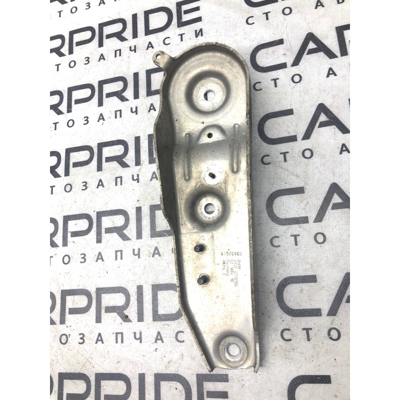 Кронштейн балки (подвеска) BMW 5-series F10 2011 3.0 N55B30 33326776150