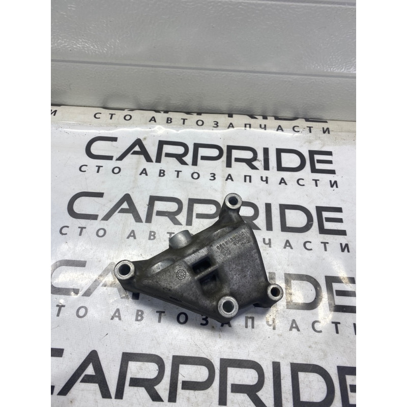 Кронштейн двигателя (кронштейны двигателя) Dodge Journey SXT 2013 3.6 05184322ae