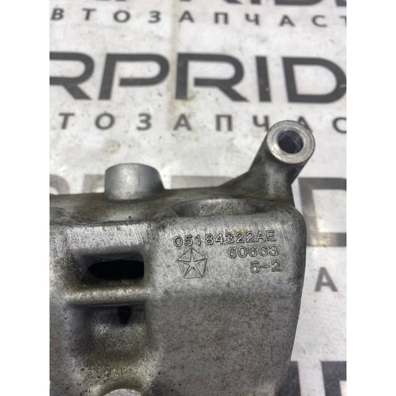 Кронштейн двигателя (кронштейны двигателя) Dodge Journey SXT 2013 3.6 05184322ae