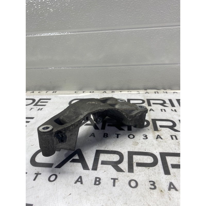 Кронштейн насоса гидроусилителя (кронштейны двигателя) Dodge Journey SXT 2013 3.6 05184594ae