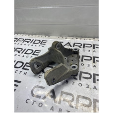 Кронштейн подушки двигателя