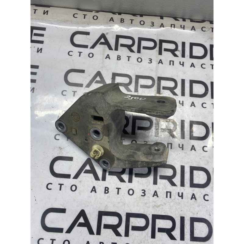 Кронштейн подушки двигателя (кронштейны двигателя) Dodge Journey SXT 2013 3.6 05090607ab