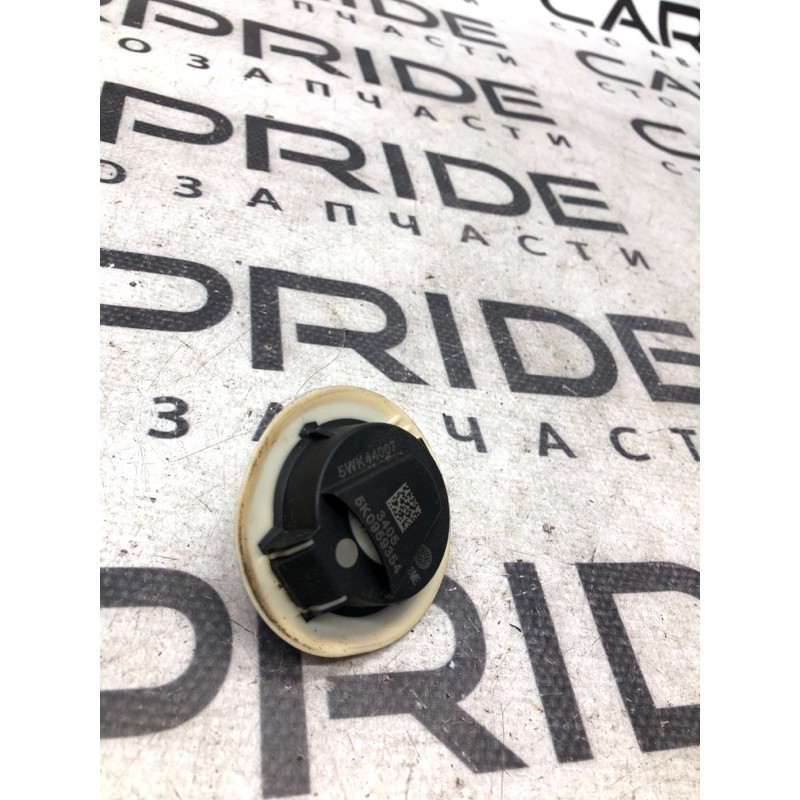 Датчик удара (электрика / датчики) Volkswagen Passat B7 2014 1.8 5k0959354