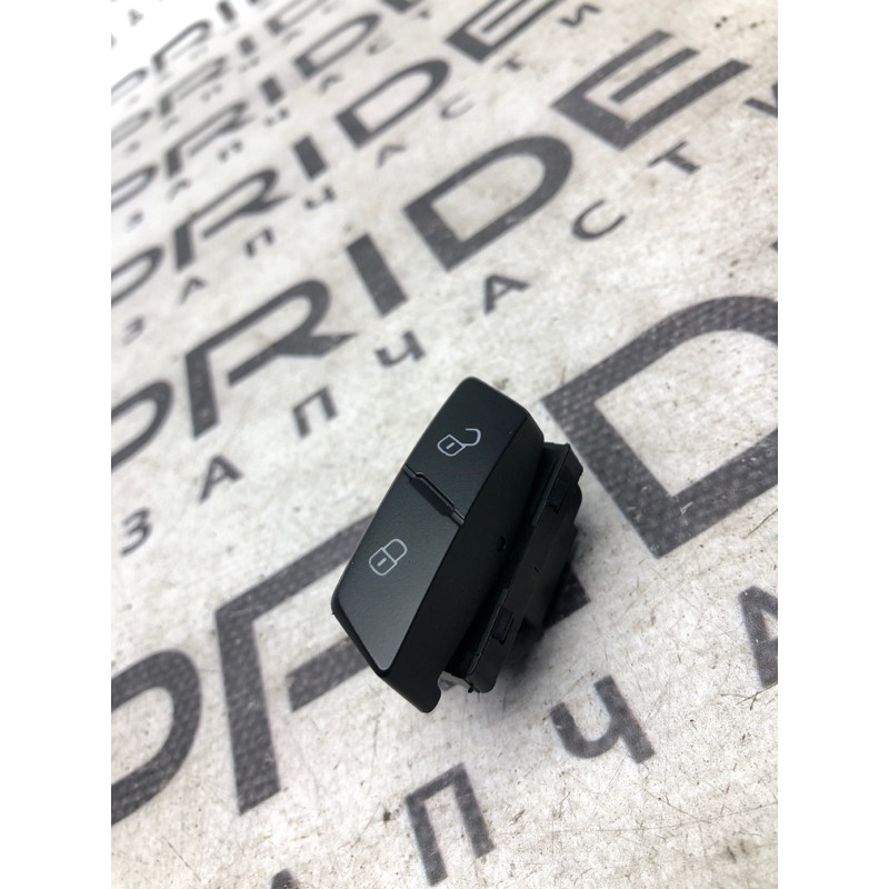 Кнопка блокировки центрального замка (электрика / кнопки) Volkswagen Passat B7 2014 1.8 561962126a
