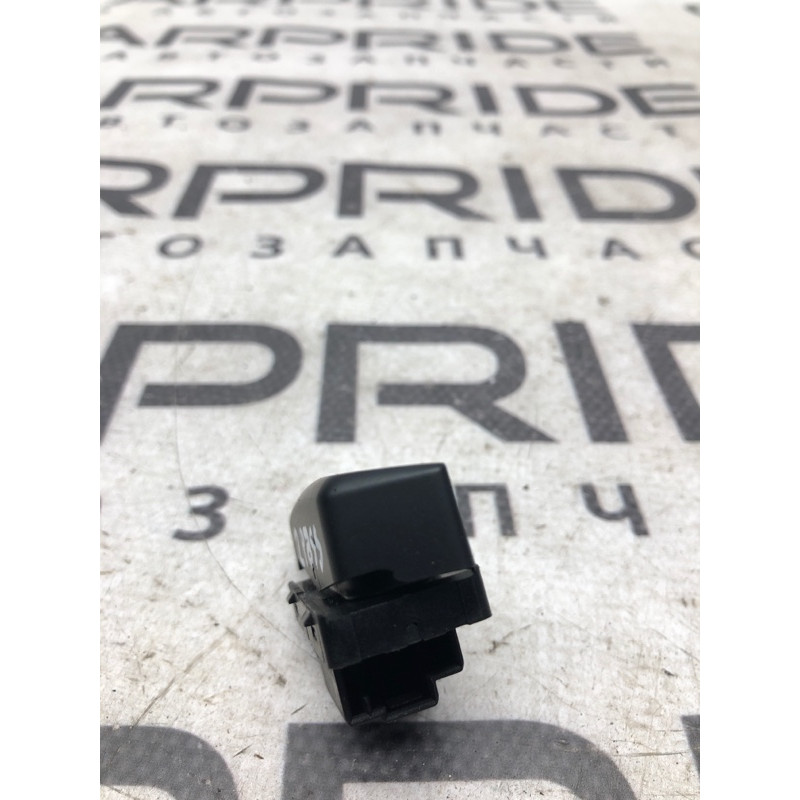 Кнопка блокировки центрального замка (электрика / кнопки) Volkswagen Passat B7 2014 1.8 561962126a