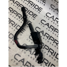 Петля багажника