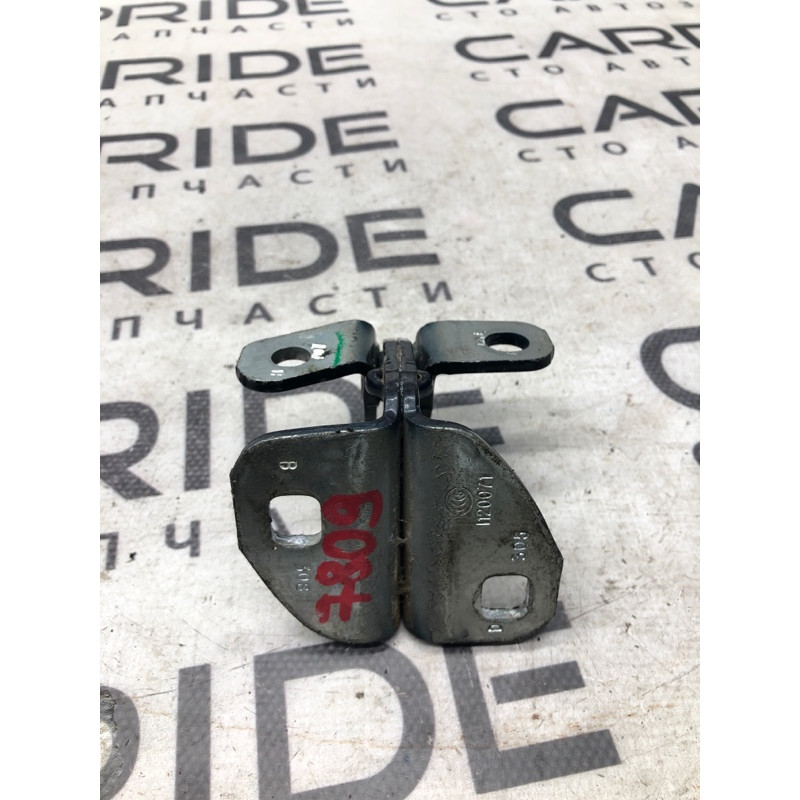 Петля двери (кузов и элементы) Cadillac Xt5 1 2016 3.6