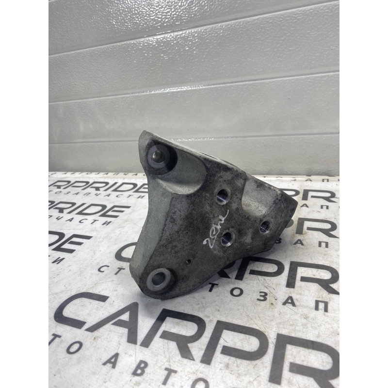 Кронштейн КПП (трансмиссия) Jeep Cherokee KL 2014 3.2 68141735ac