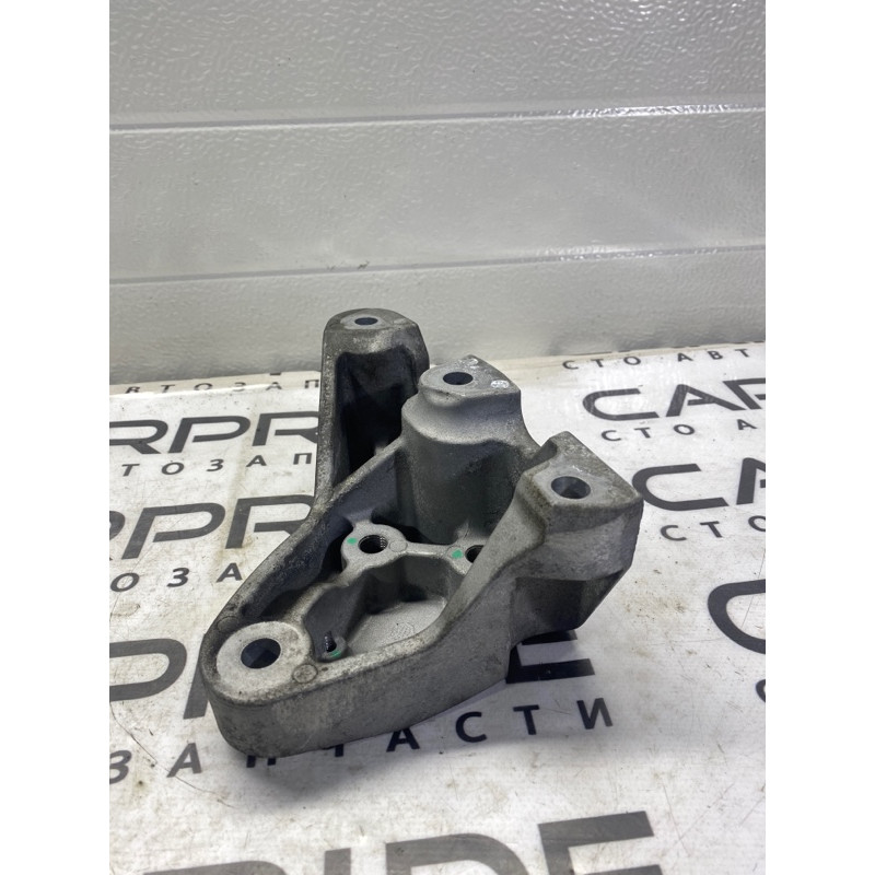 Кронштейн КПП (трансмиссия) Jeep Cherokee KL 2014 3.2 68141735ac