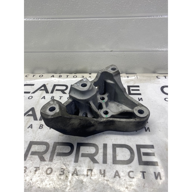 Кронштейн КПП (трансмиссия) Jeep Cherokee KL 2014 3.2 68141735ac