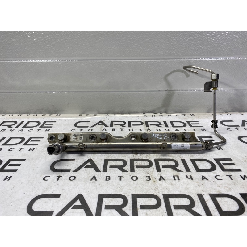 Топливная рампа (топливная система) FORD Focus MK3 2012 2.0 cm5e9d280af