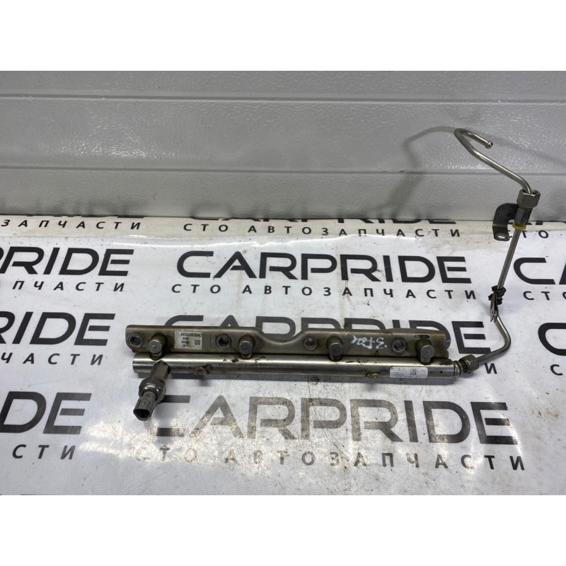 Топливная рампа (топливная система) FORD Focus MK3 2012 2.0 cm5e9d280af