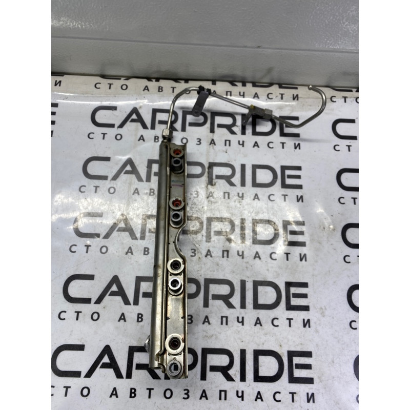 Топливная рампа (топливная система) FORD Focus MK3 2012 2.0 cm5e9d280af