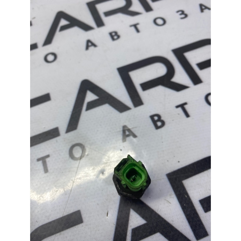 Датчик давления масла (электрика двигателя) FORD Focus MK3 2012 2.0 BE8Z9278A