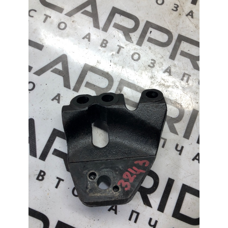 Кронштейн подушки двигателя (кронштейны двигателя) FORD Fusion MK5 2016 2.5 dg936f012a