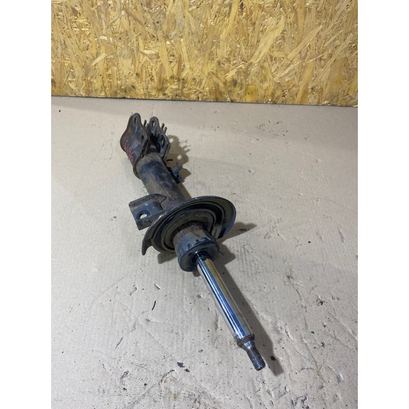 Амортизатор (подвеска) Mercedes-Benz C-class W203 2007 3.0 a2033209538