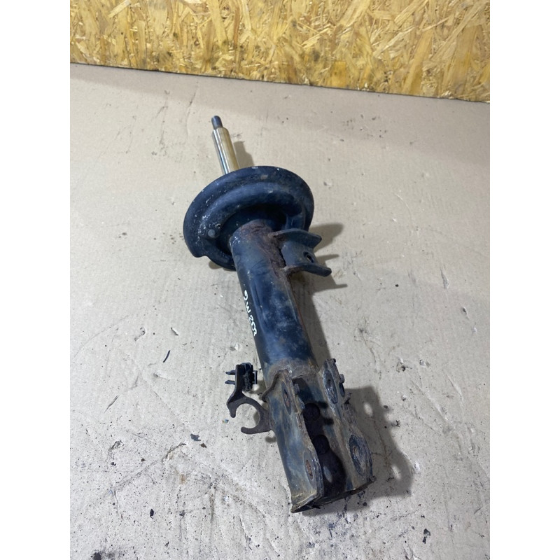 Амортизатор (подвеска) Mercedes-Benz C-class W203 2007 3.0 a2033209538