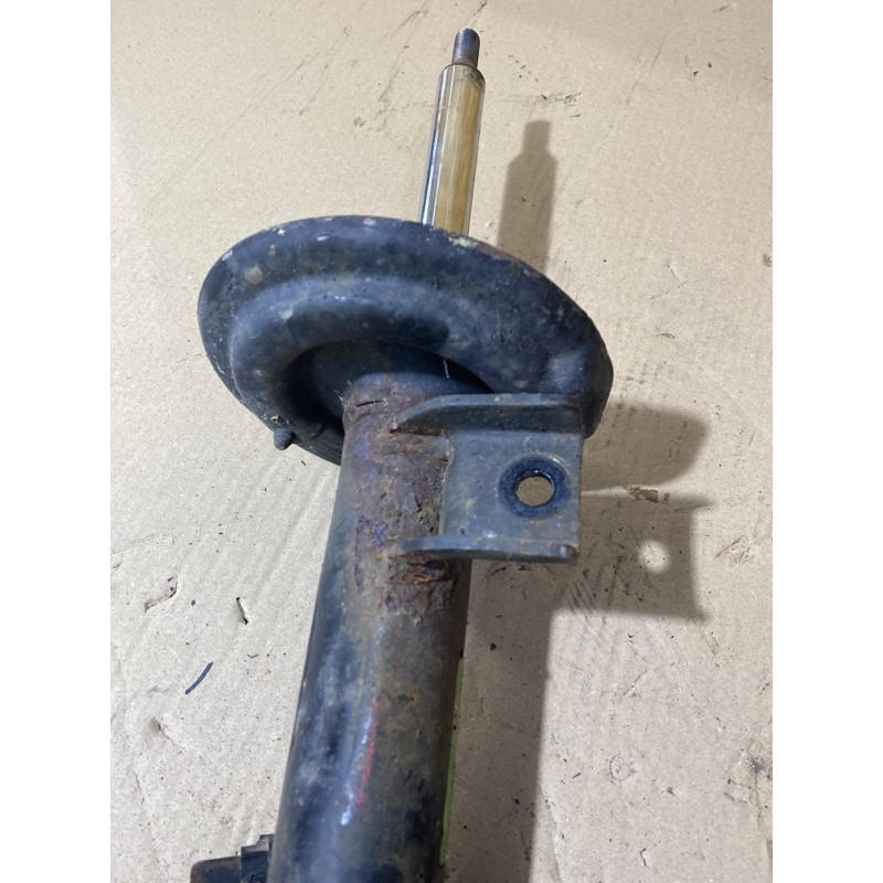 Амортизатор (подвеска) Mercedes-Benz C-class W203 2007 3.0 a2033209538