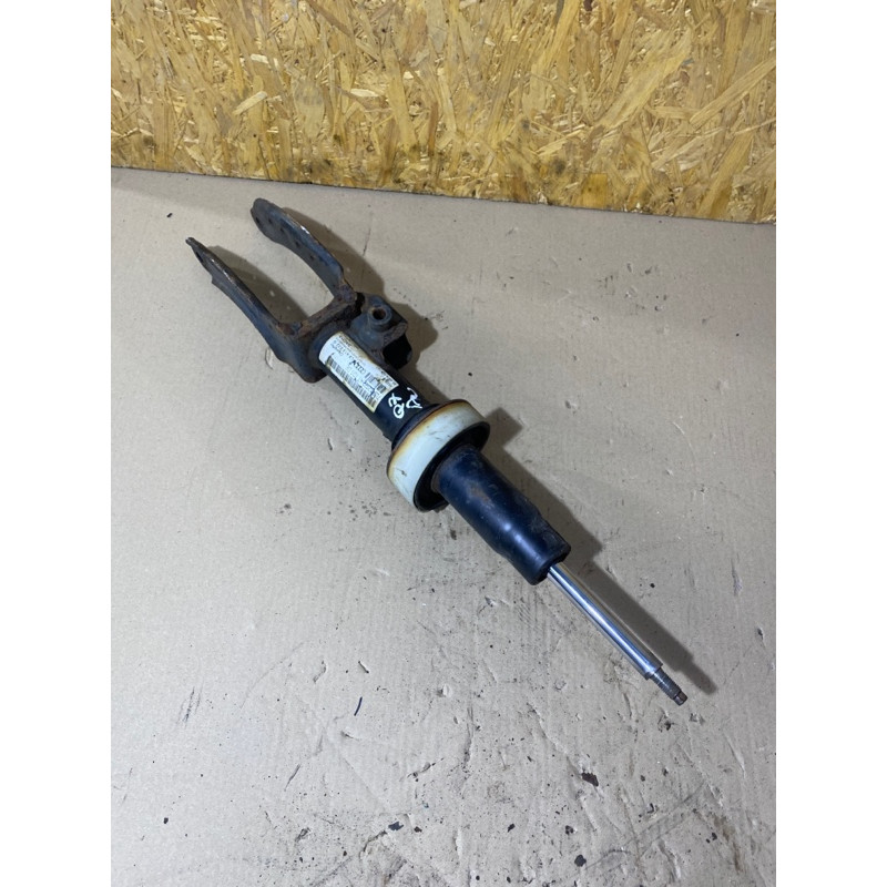 Амортизатор (подвеска) Audi Q7 4L 7l8412022at