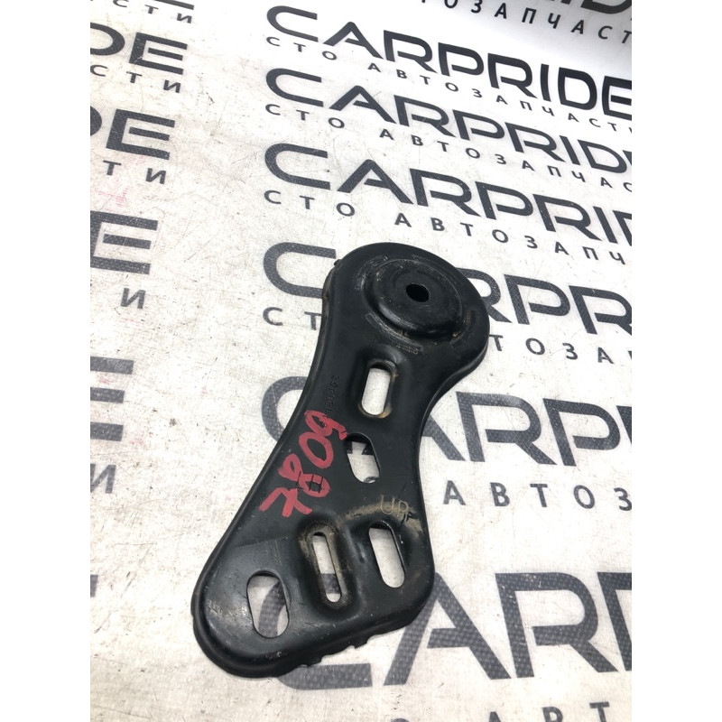 Кронштейн балки (подвеска) Cadillac Xt5 1 2016 3.6 84126432