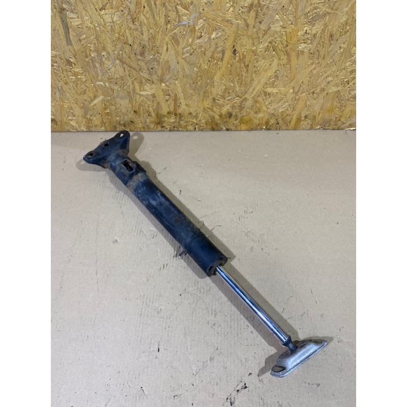 Амортизатор (підвіска) Mercedes-Benz E-class W124 1990 3.2 A1243203830