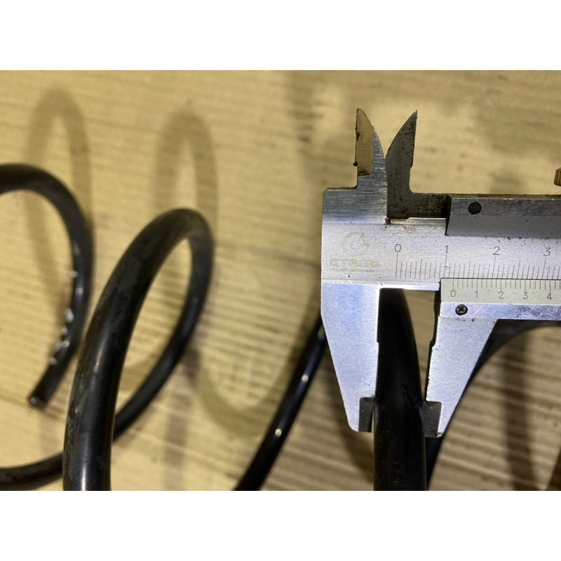 Пружина підвіски (підвіска) BMW 3-series E93 2010 3.0 N52 31336767369