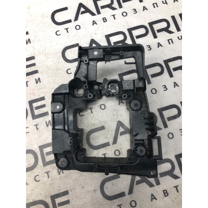 Крепление кулисы КПП (кузов и элементы) BMW 5-series F10 2011 3.0 N55B30 51169206677