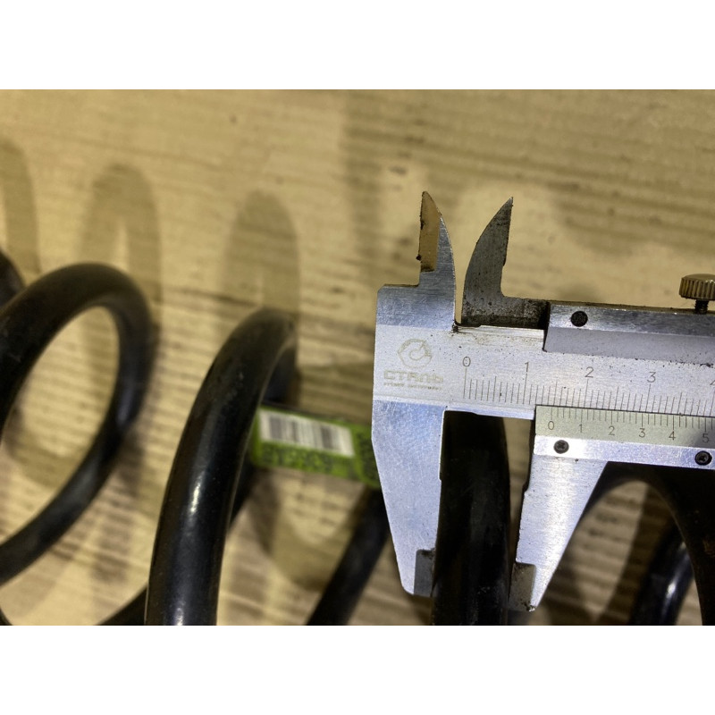 Пружина подвески (подвеска) Dodge Journey SXT 2013 3.6 68066365ab