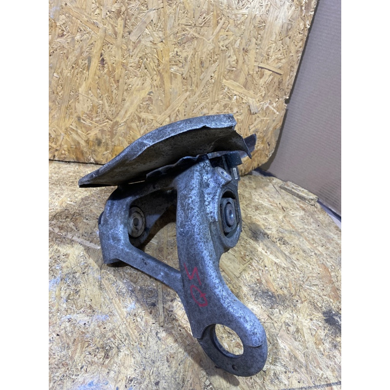 Цапфа подвески (подвеска) Audi A4 B8 8K0505432AH