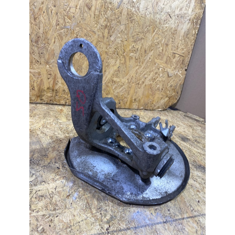 Цапфа подвески (подвеска) Audi A4 B8 8K0505432AH