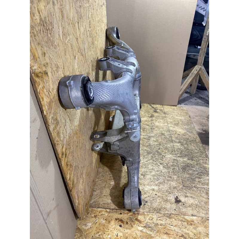 Підрамник (підвіска) BMW 5-series F10 2011 3.0 N55B30 33316799103