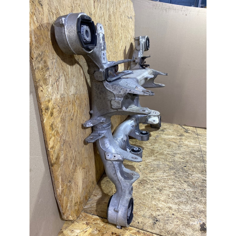 Підрамник (підвіска) BMW 5-series F10 2011 3.0 N55B30 33316799103