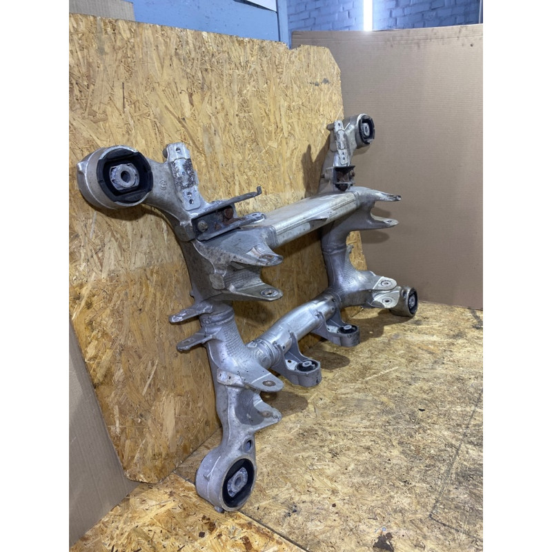 Підрамник (підвіска) BMW 5-series F10 2011 3.0 N55B30 33316799103