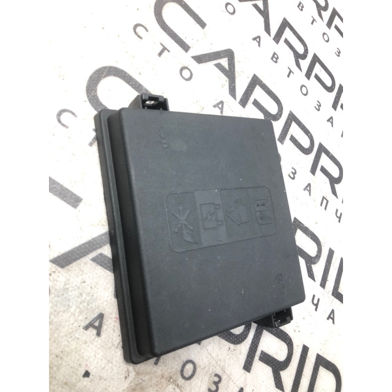 Крышка блока предохранителей (двигатель и элементы) Cadillac Xt5 1 2016 3.6 7171452130