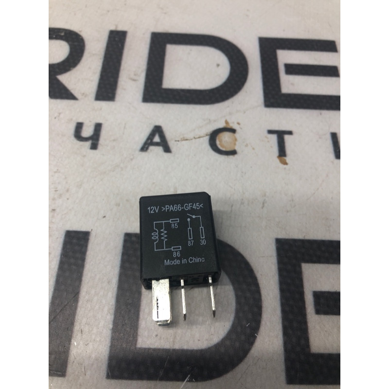 Реле (электрика) Cadillac Xt5 1 2016 3.6 13455283