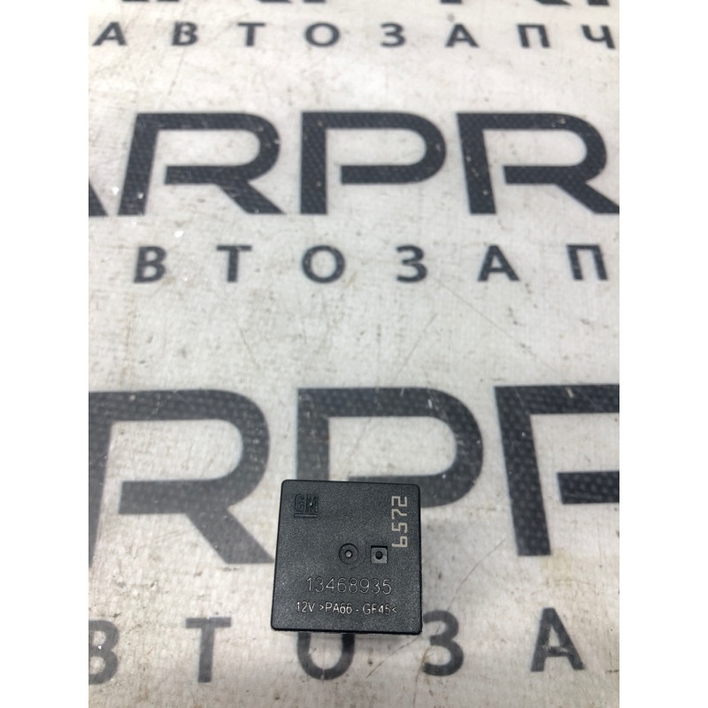 Реле (электрика) Cadillac Xt5 1 2016 3.6 13468935