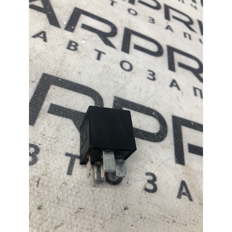 Реле (электрика) Cadillac Xt5 1 2016 3.6 13468935