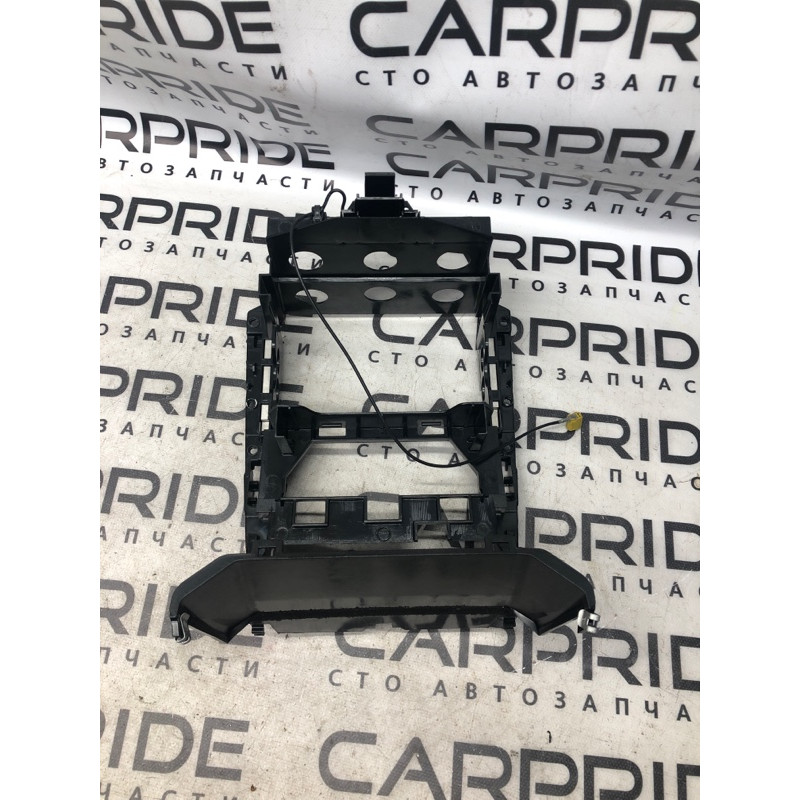 Рамка магнитофона (салон) Mercedes-Benz GL X164 2012 4.6 1646800216