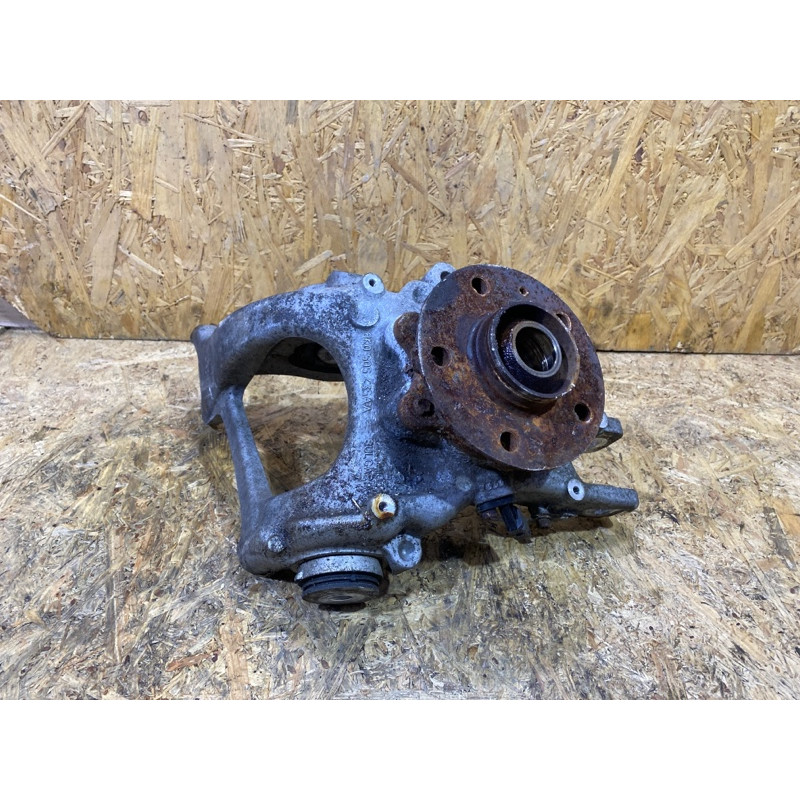 Цапфа подвески (подвеска) Audi A4 B8 8k0505435aa