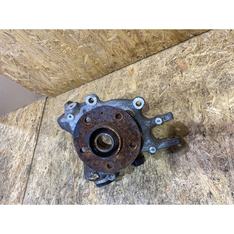 Цапфа подвески (подвеска) Audi A4 B8 8k0505435aa