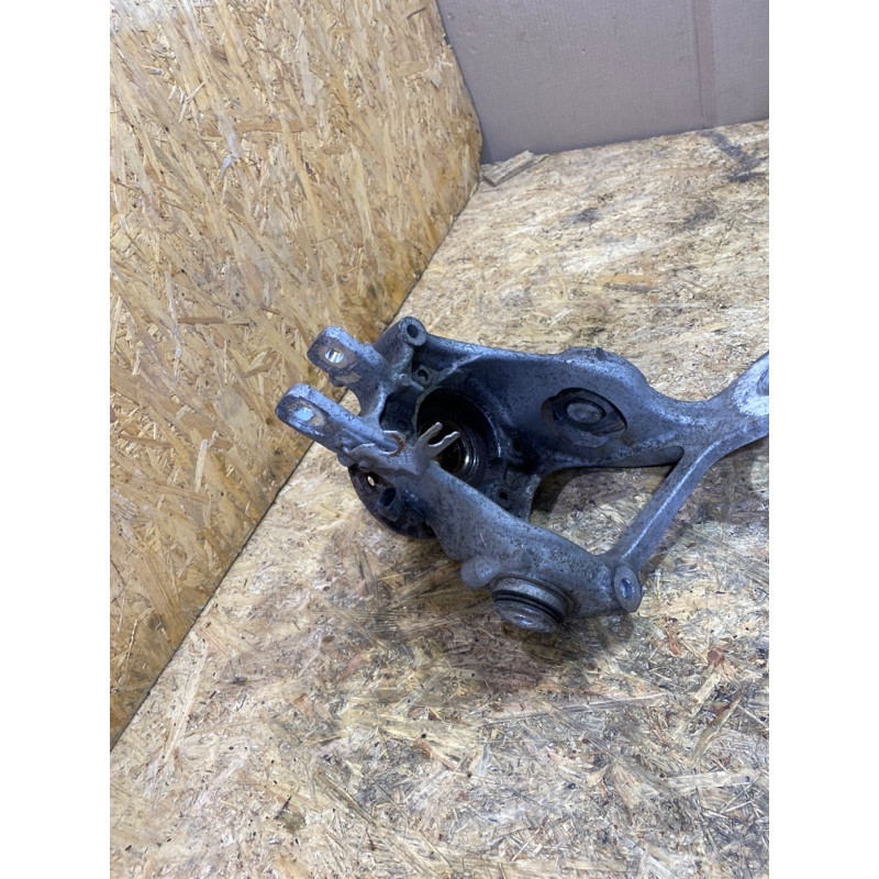 Цапфа подвески (подвеска) Audi A4 B8 8k0505435aa