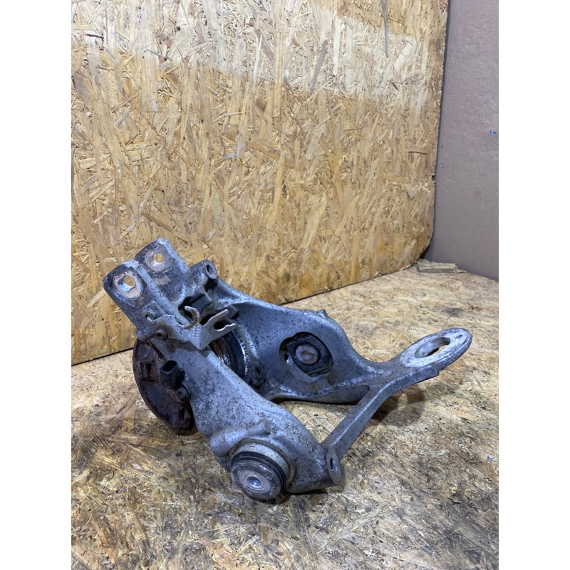 Цапфа подвески (подвеска) Audi A4 B8 8k0505435aa