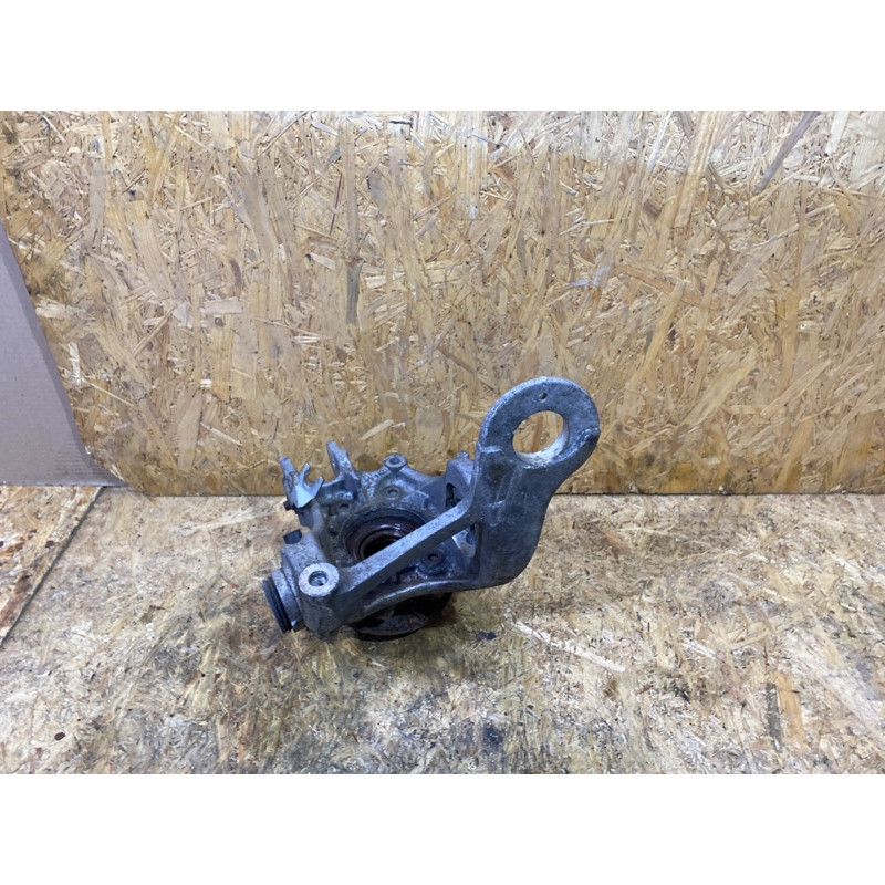 Цапфа подвески (подвеска) Audi A4 B8 8k0505435aa